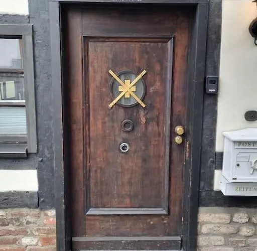 Altes Romantisches Fachwerkhaus In Rheinnaehe Auch Fuer Workation Geeignet * Köln