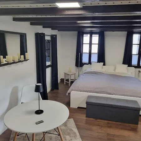 Vakantiehuis Altes Romantisches Fachwerkhaus In Rheinnaehe Auch Fuer Workation Geeignet Keulen