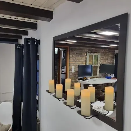 Altes Romantisches Fachwerkhaus In Rheinnaehe Auch Fuer Workation Geeignet * ケルン