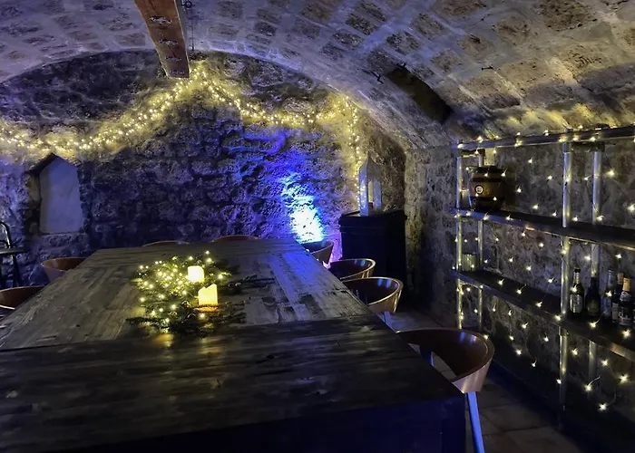 Altes Romantisches Fachwerkhaus In Rheinnaehe Auch Fuer Workation Geeignet 度假居